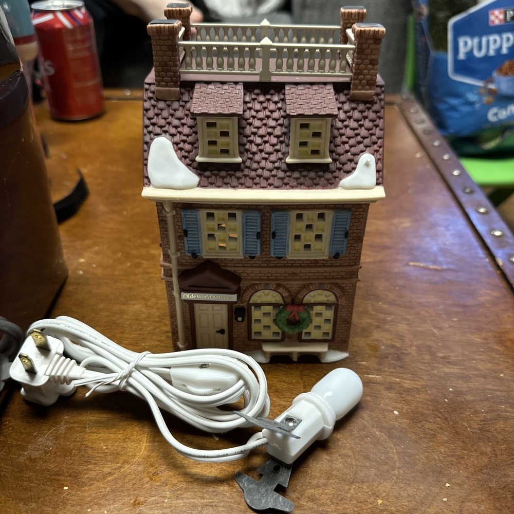 Disney Parks Village Series - Olde World Antiques I‎ - Dept 56